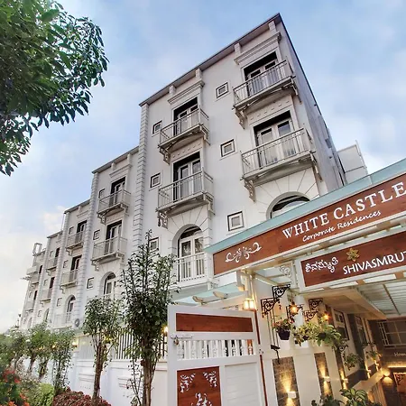 White Castle Boutique Apartment Hotel